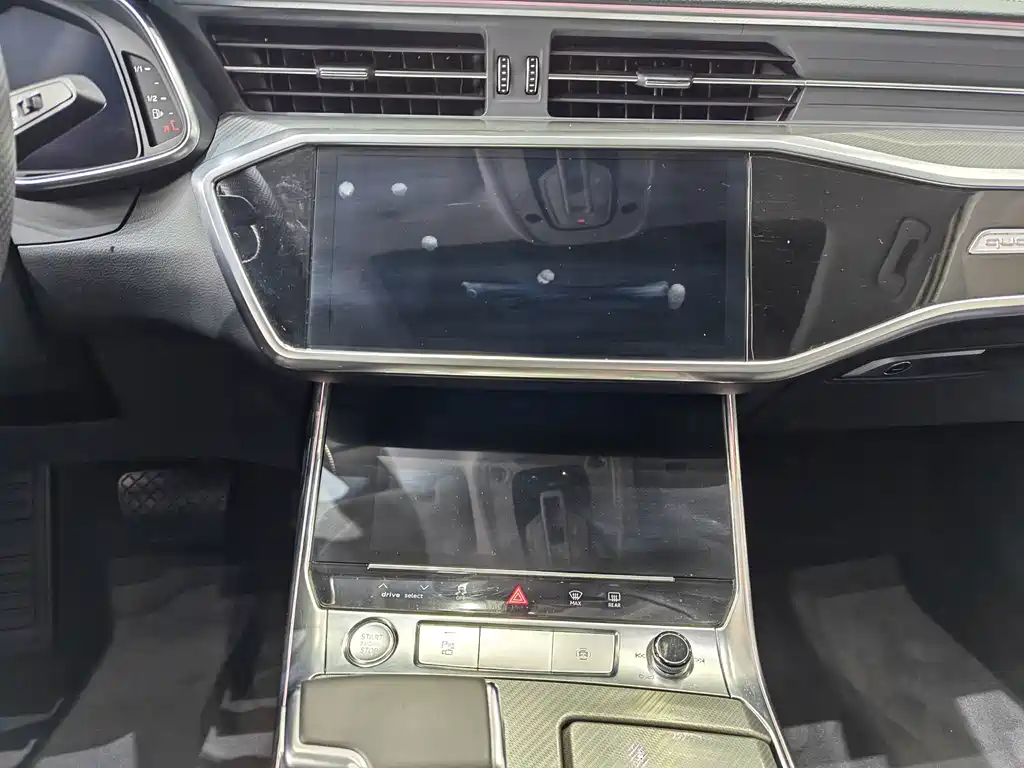 Audi A7 — фото 10