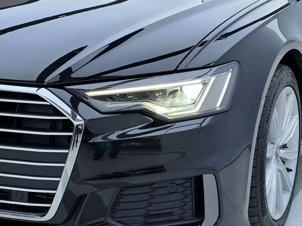 Audi A6L — фото 2