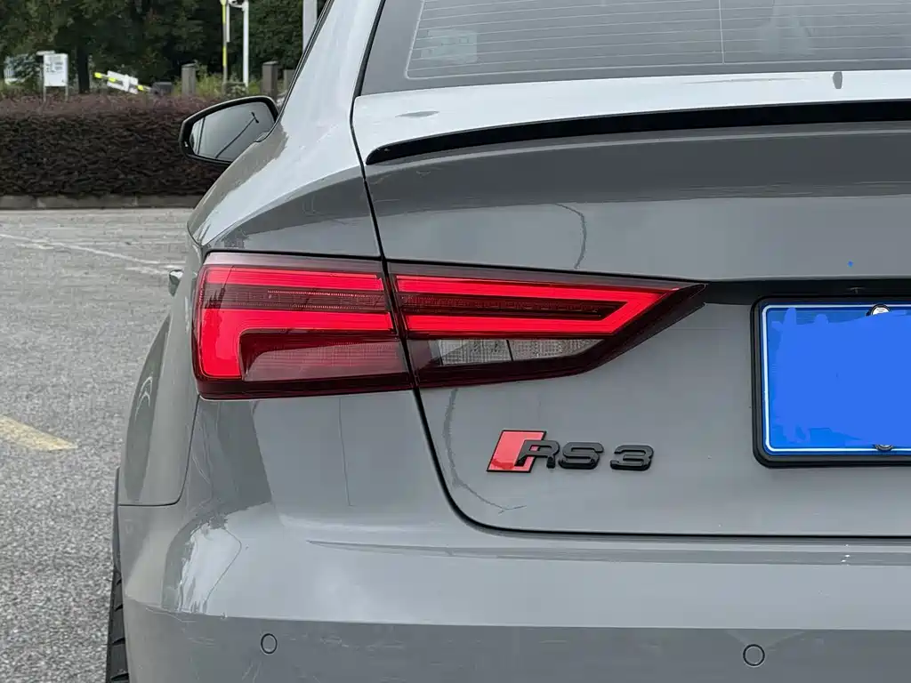 Audi RS 3 — фото 8