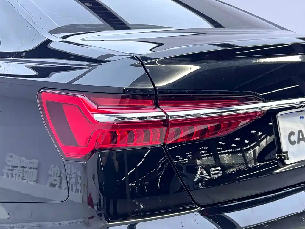 Audi A6L — фото 10