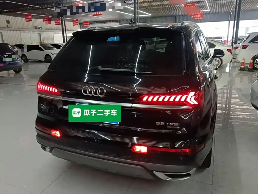 Audi Q7 — фото 6