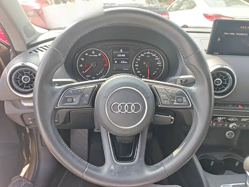Audi A3 — фото 11