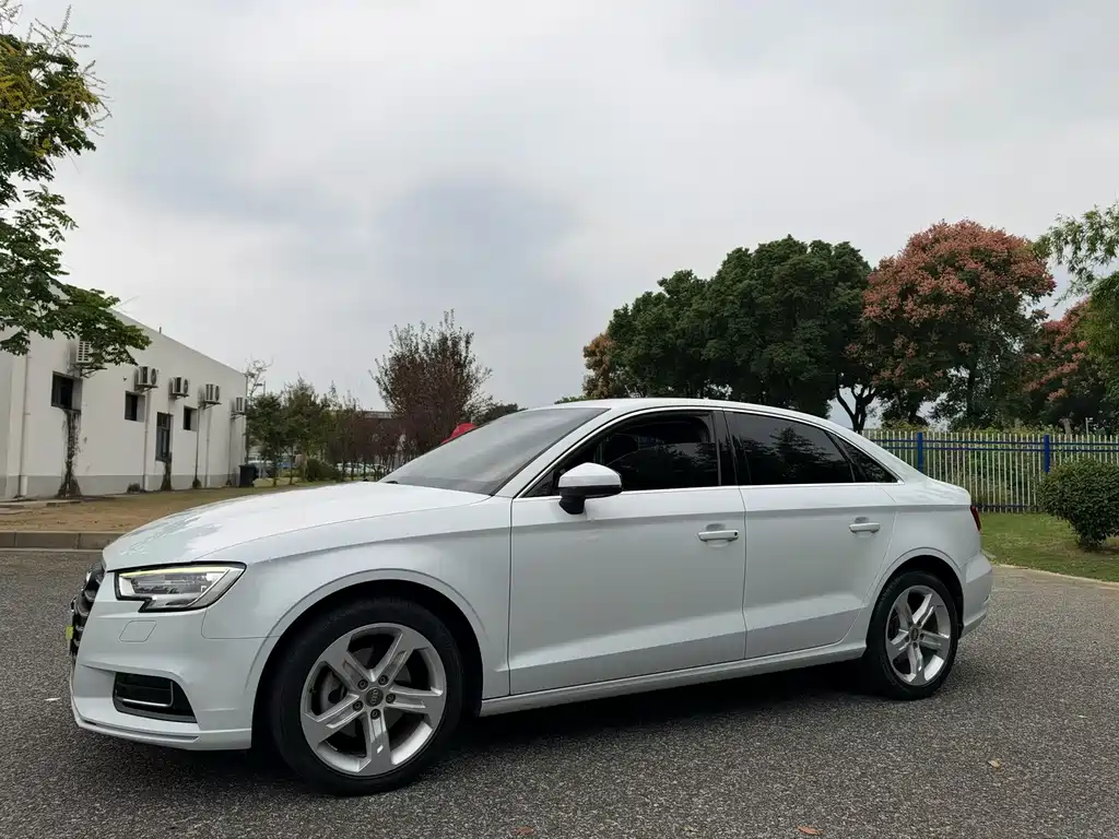 Audi A3 — фото 6