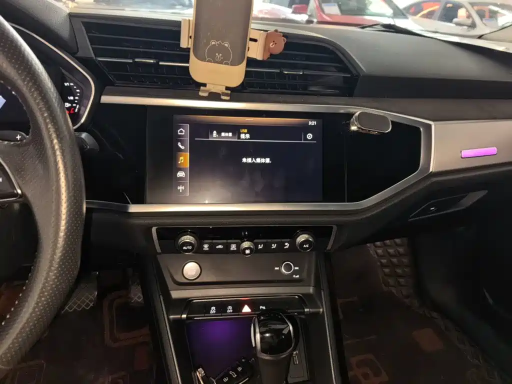 Audi Q3 Sportback — фото 13