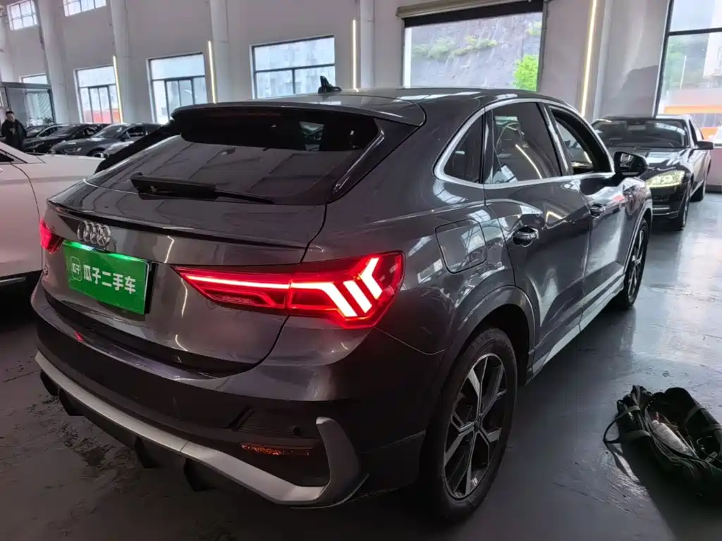 Audi Q3 Sportback — фото 7