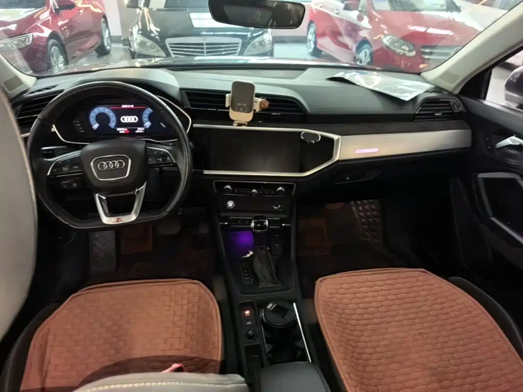 Audi Q3 Sportback — фото 10