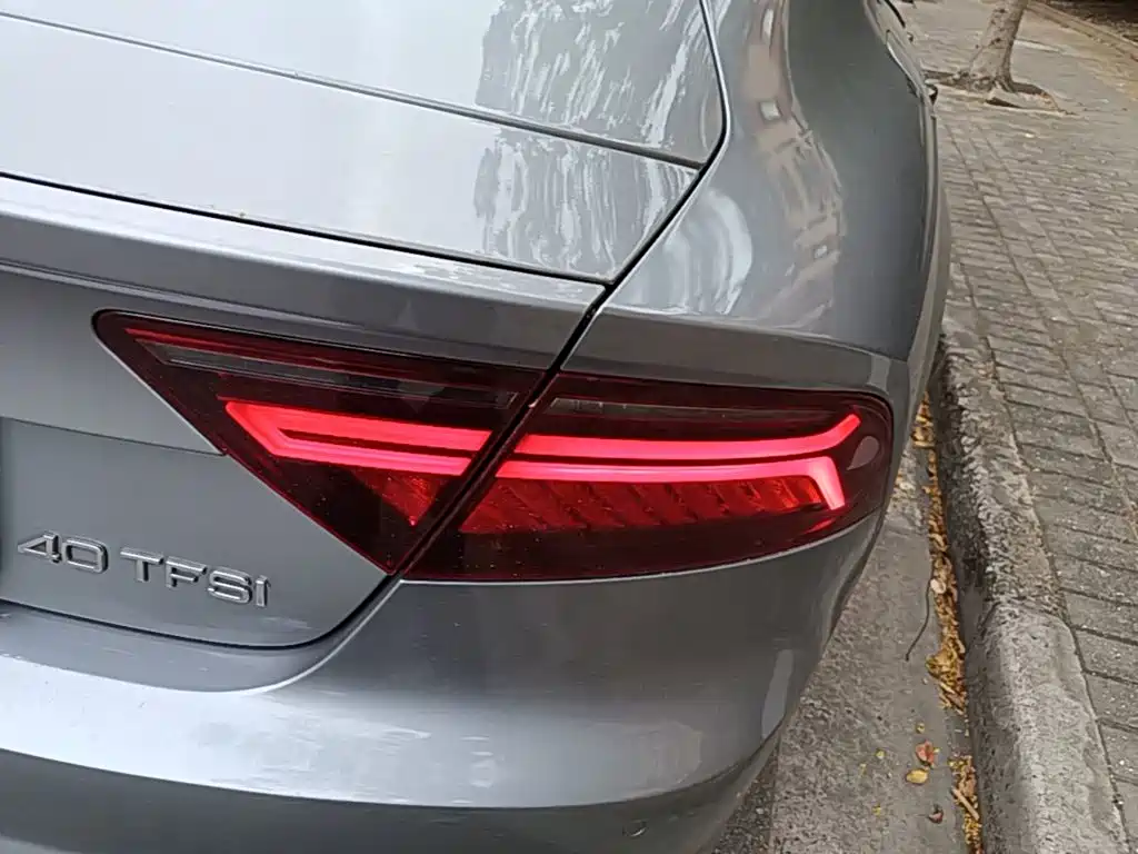 Audi A7 — фото 8