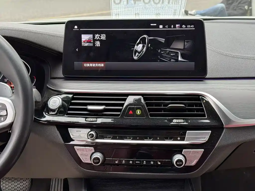 BMW 5 Series — фото 17