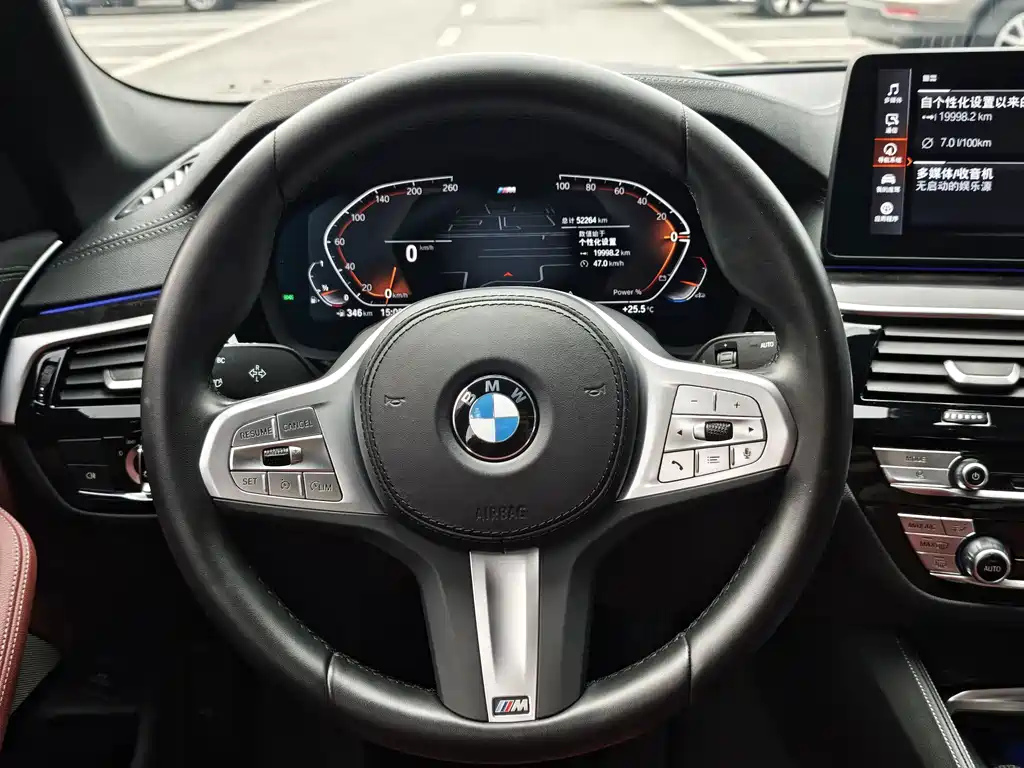 BMW 5 Series — фото 10