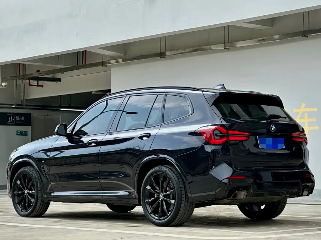 BMW X3 — фото 8