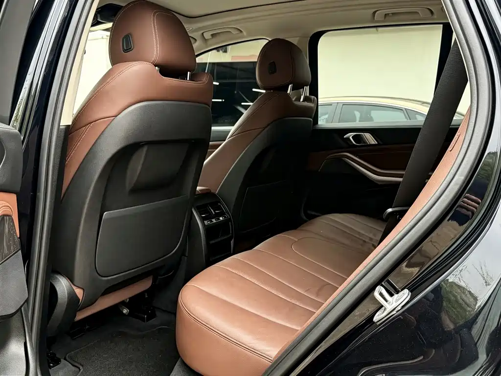 BMW X5 (Import) — фото 5