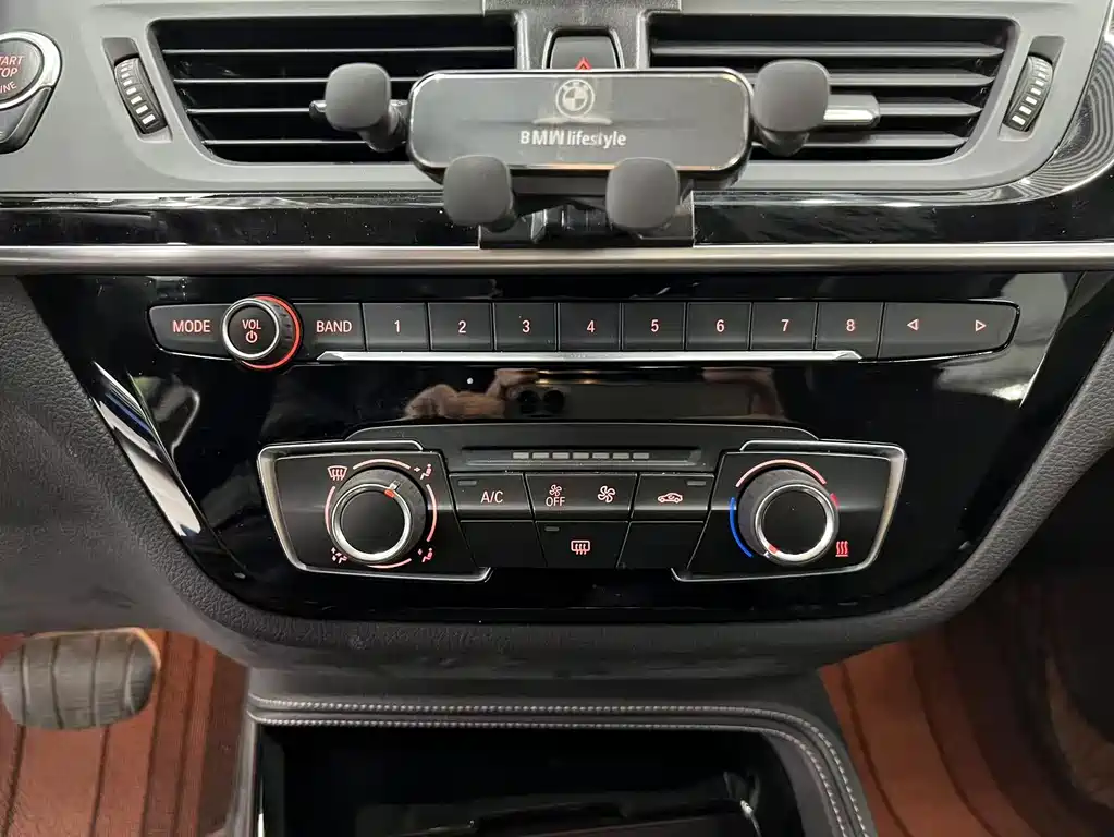 BMW 1 Series — фото 11