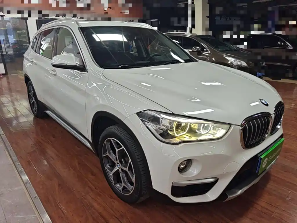 BMW X1 — фото 4
