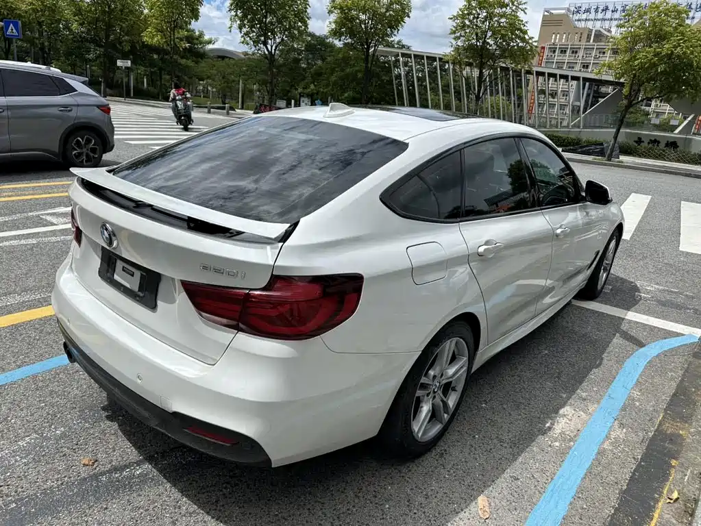 BMW 3 Series GT — фото 3