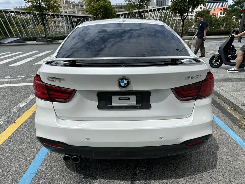 BMW 3 Series GT — фото 4