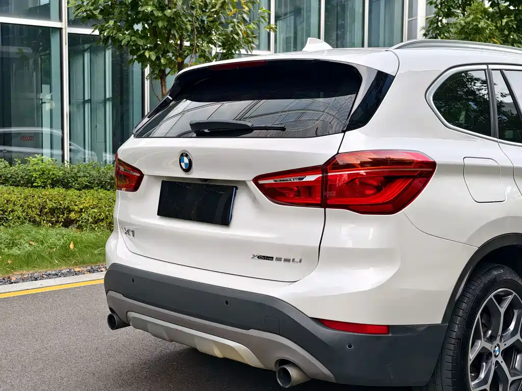 BMW X1 — фото 14
