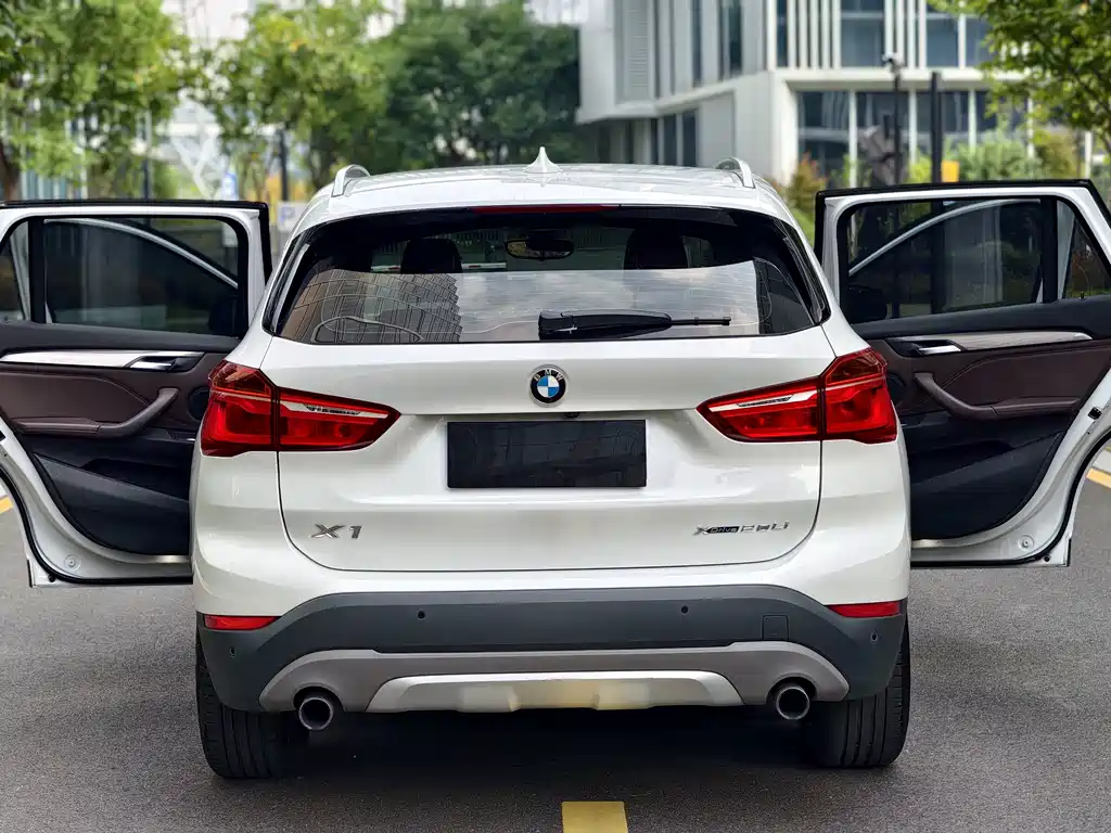 BMW X1 — фото 4