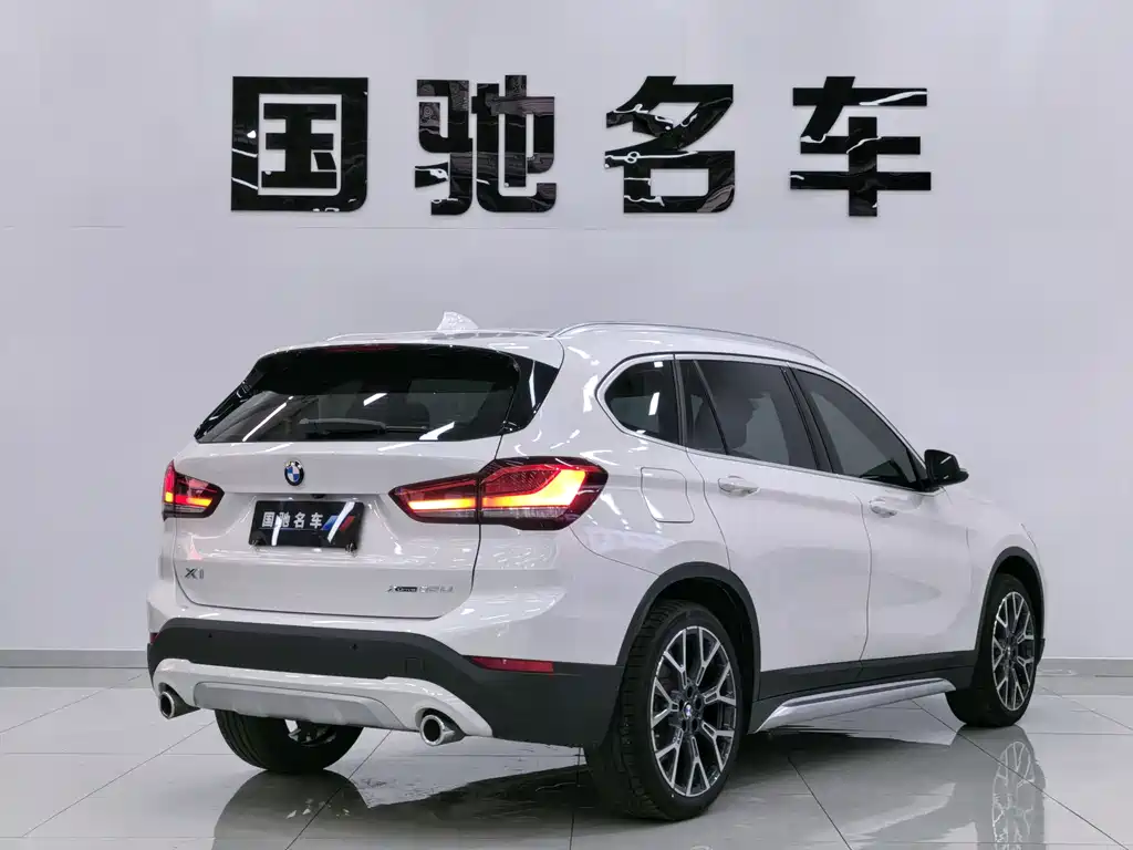 BMW X1 — фото 5