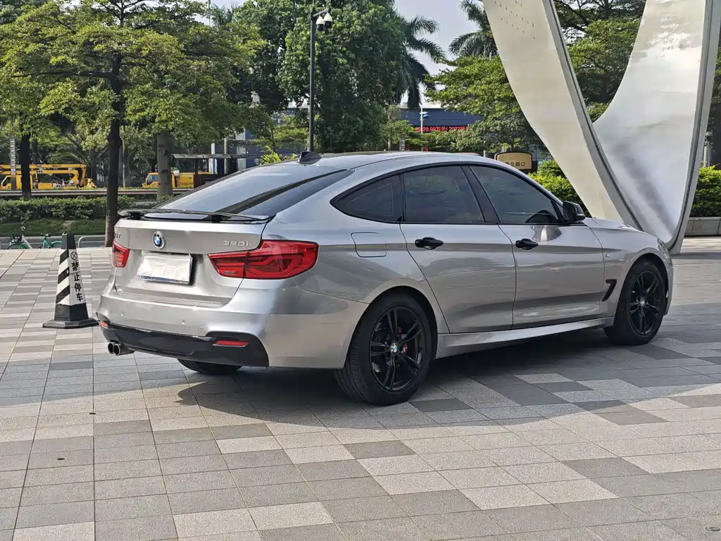 BMW 3 Series GT — фото 4