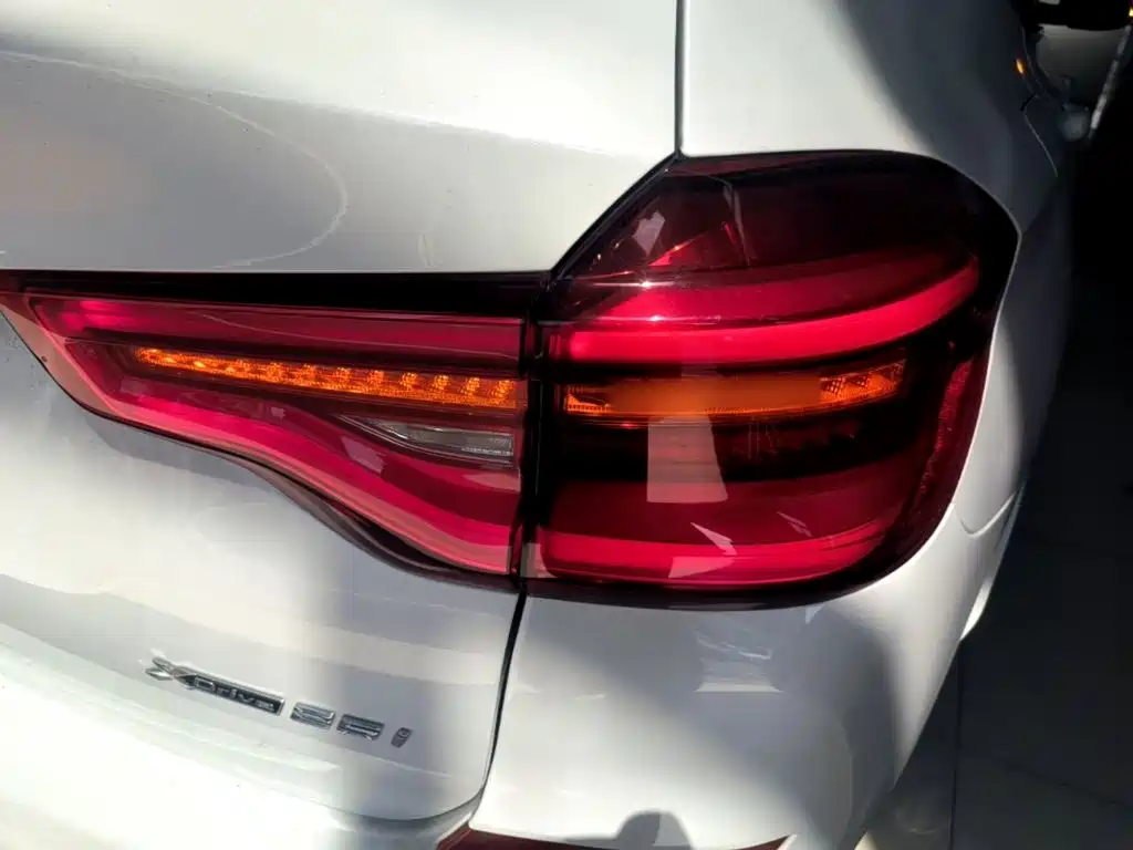 BMW X3 — фото 8
