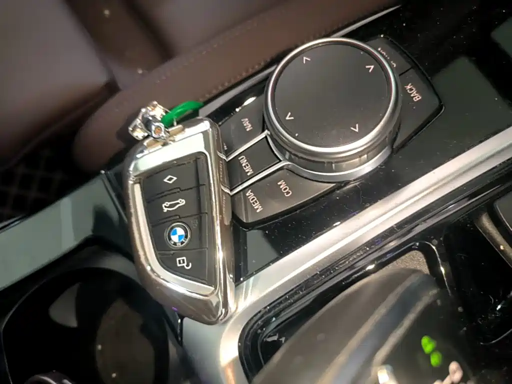 BMW X3 — фото 9