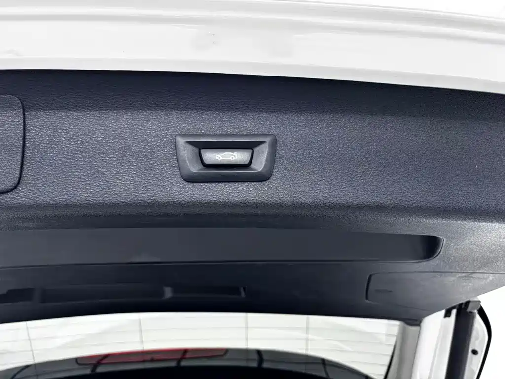 BMW X1 — фото 11