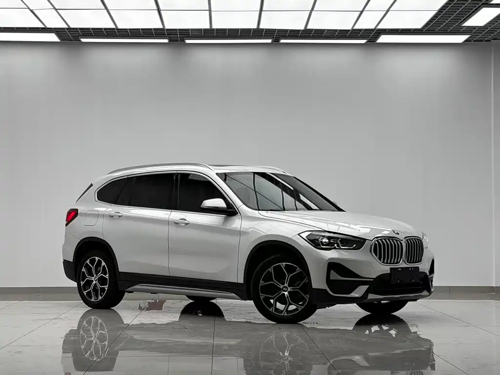 BMW X1 — фото 3