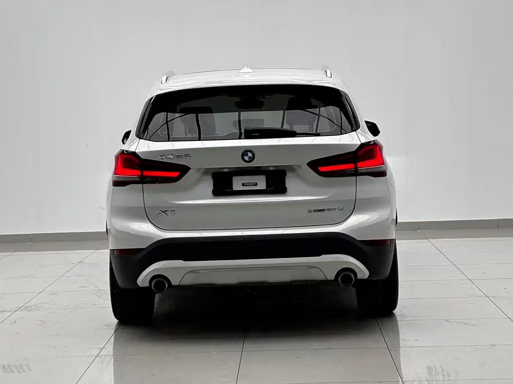 BMW X1 — фото 6