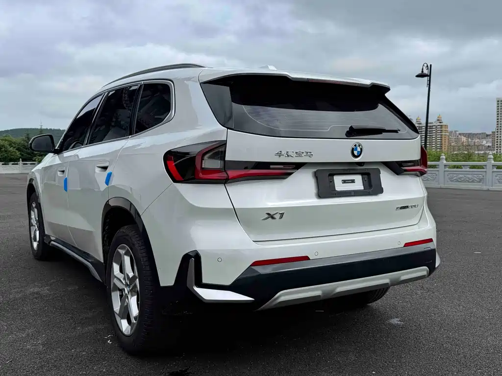 BMW X1 — фото 4