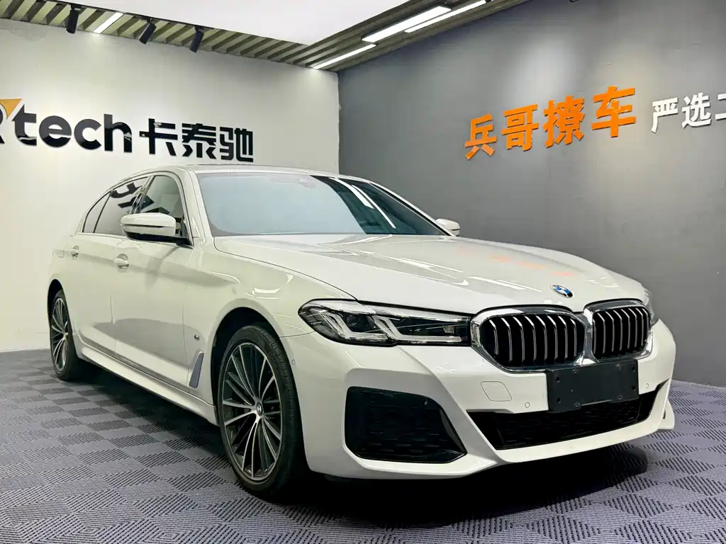 BMW 5 Series — фото 3