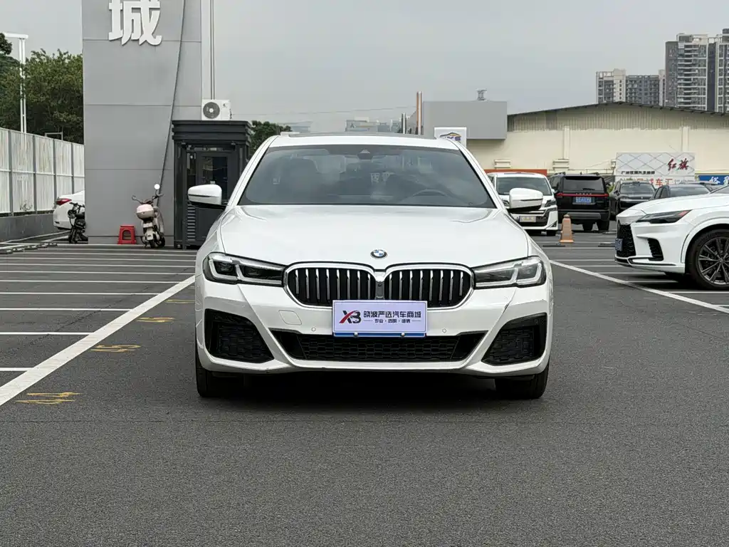 BMW 5 Series — фото 2