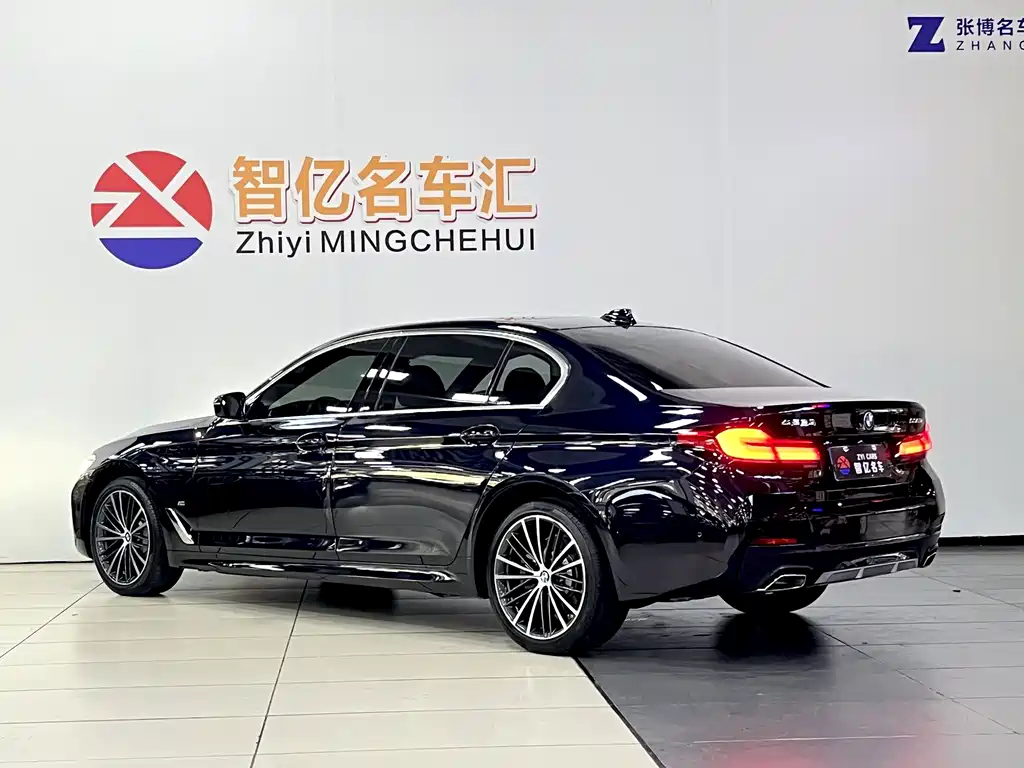 BMW 5 Series — фото 5