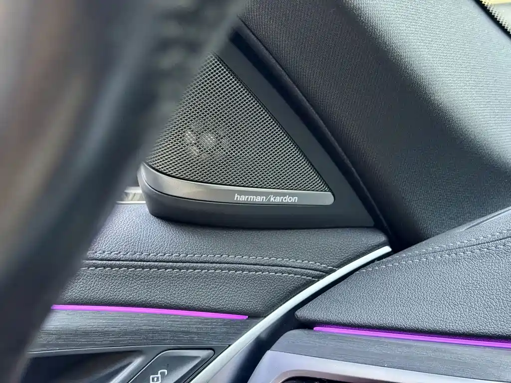 BMW 5 Series — фото 11