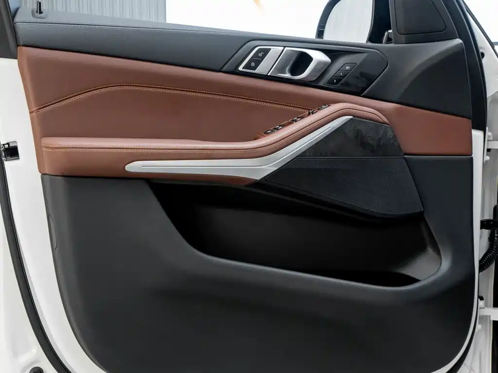 BMW X5 (Import) — фото 22