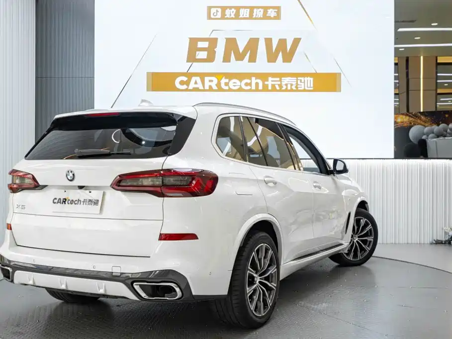 BMW X5 (Import) — фото 7