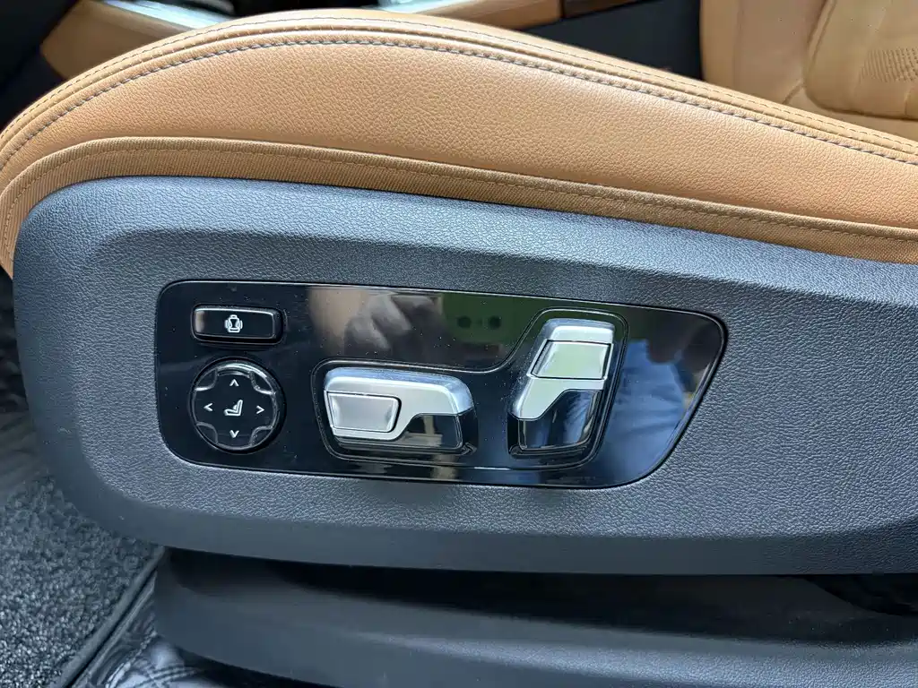BMW X5 (Import) — фото 25