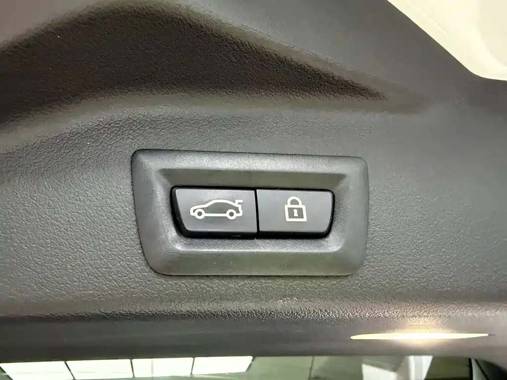 BMW X5 (Import) — фото 28