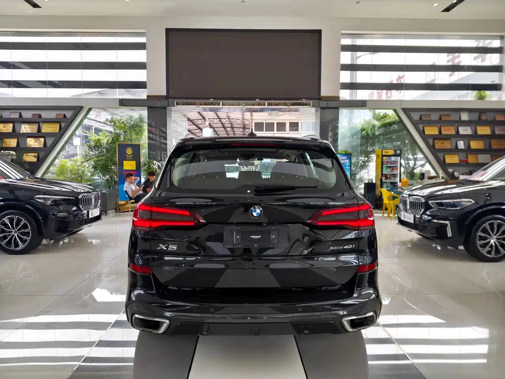 BMW X5 (Import) — фото 5