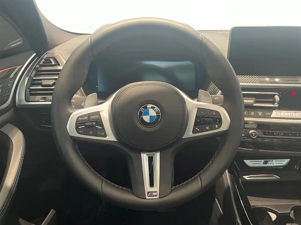 BMW X4 M40i — фото 14