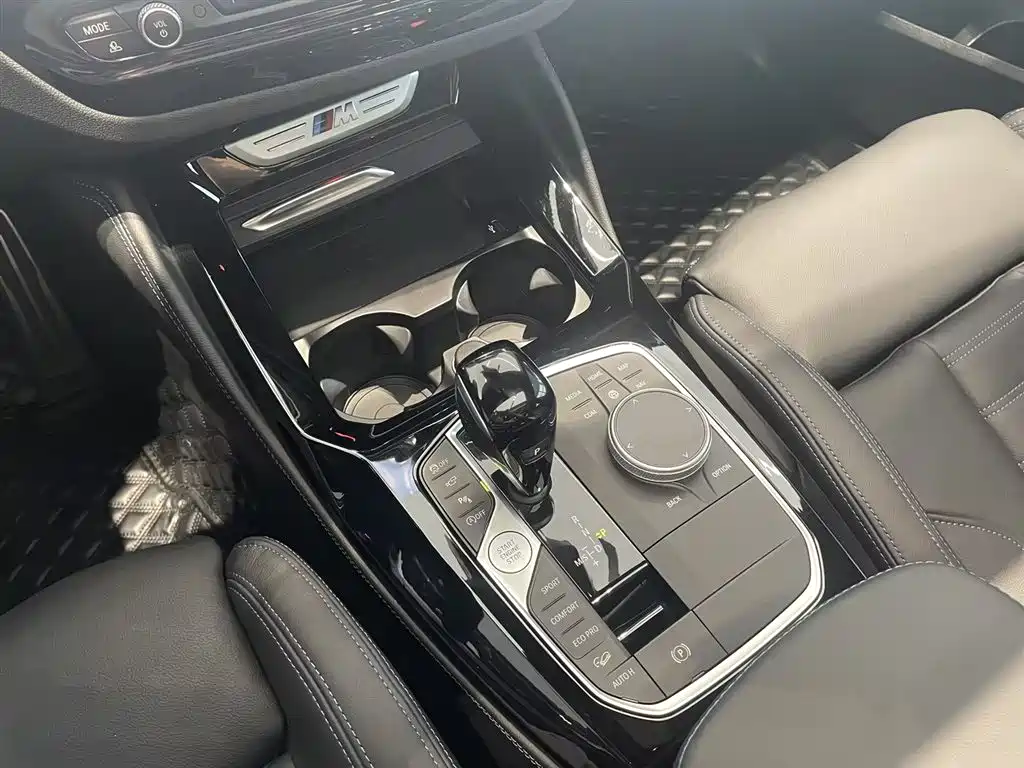 BMW X4 M40i — фото 15