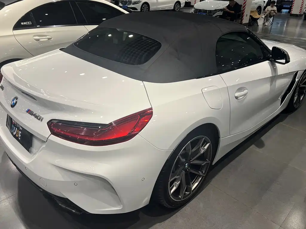 BMW Z4 — фото 5