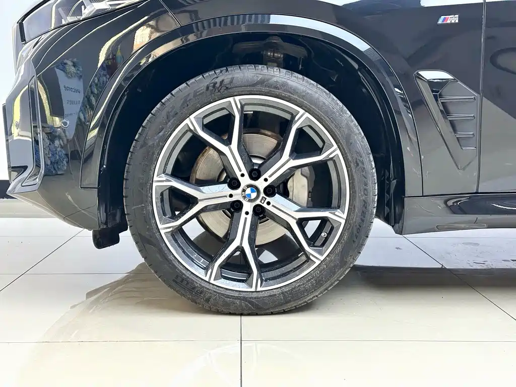 BMW X5 — фото 20