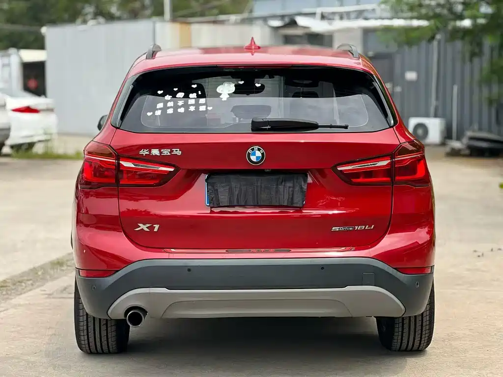 BMW X1 — фото 9