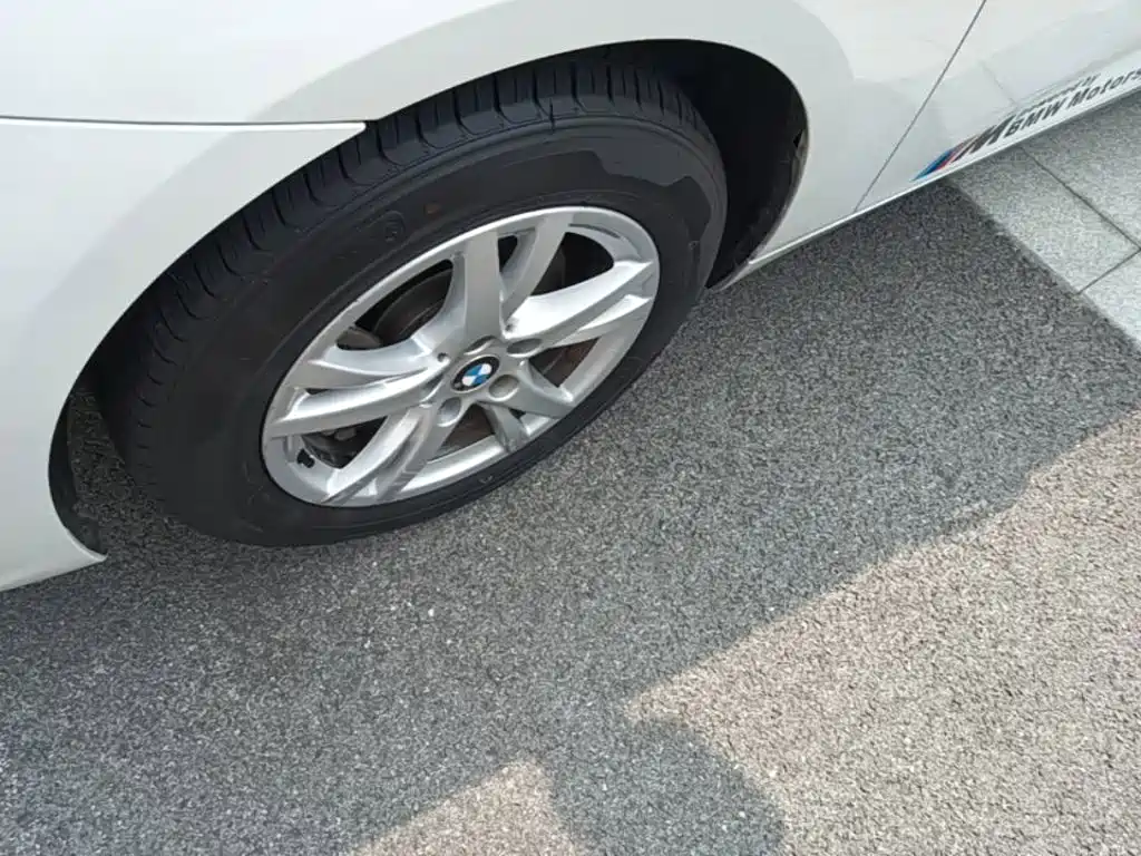 BMW 2 Series Active Tourer — фото 23