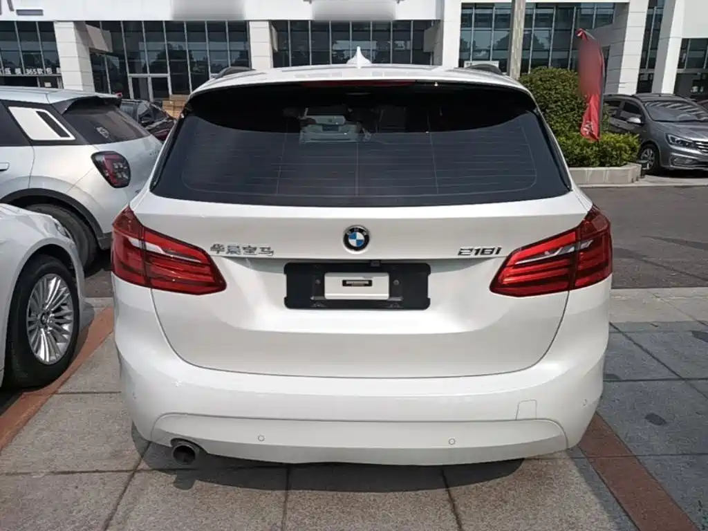 BMW 2 Series Active Tourer — фото 6