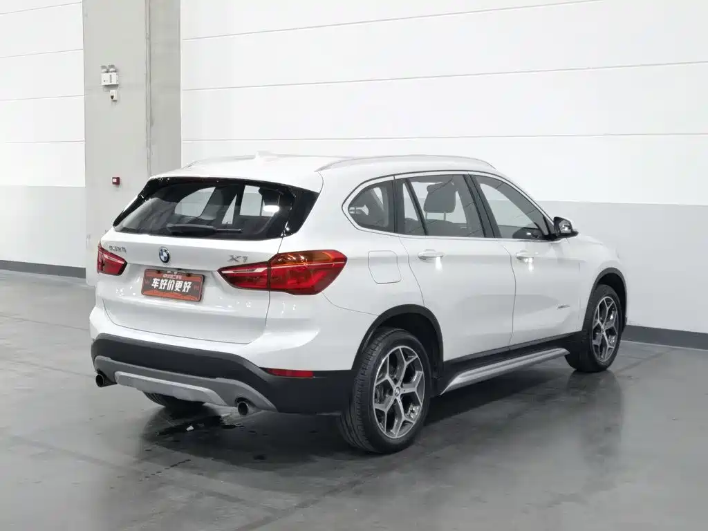 BMW X1 — фото 2