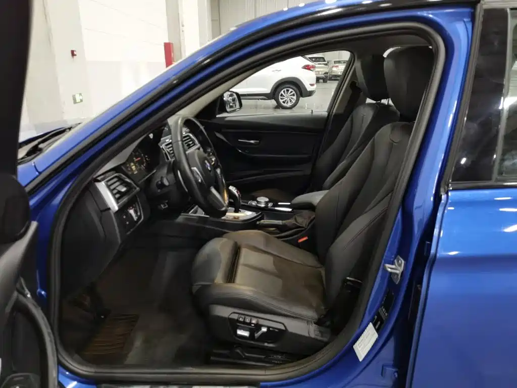 BMW 3 Series — фото 10