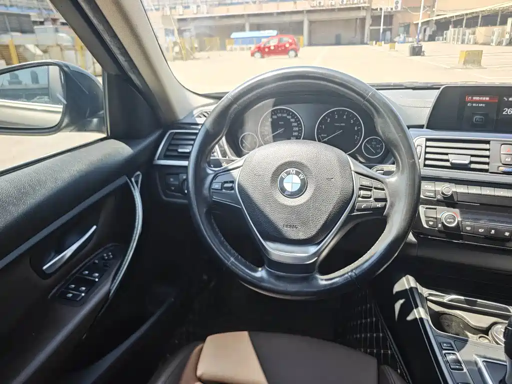 BMW 3 Series — фото 11