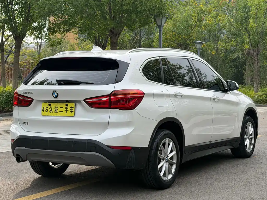 BMW X1 — фото 15