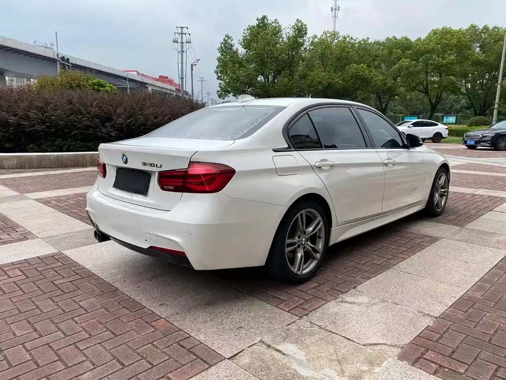 BMW 3 Series — фото 14